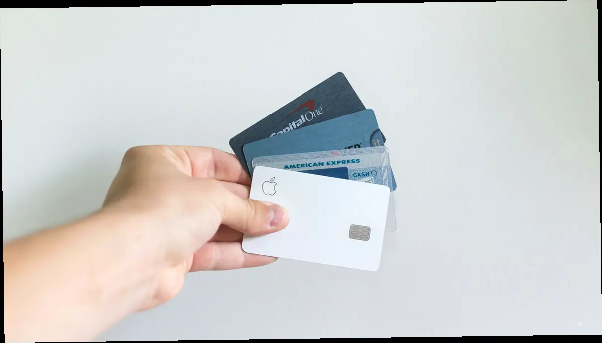 대출 한도와 상환 방식, 누가 더 유연할까? 💳 ➡️ 🧾